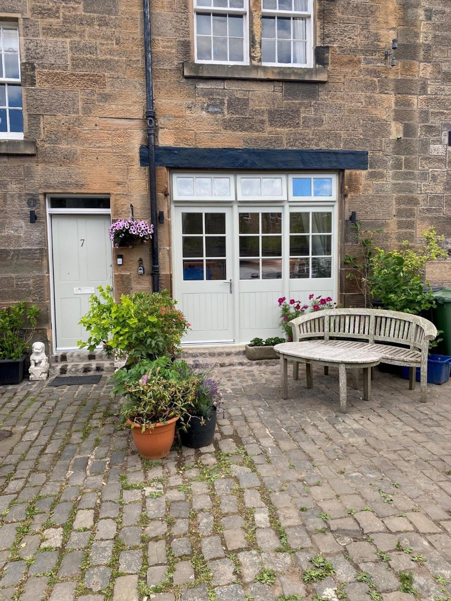 7A The Mews - Cottage In The City Edimburgo Esterno foto