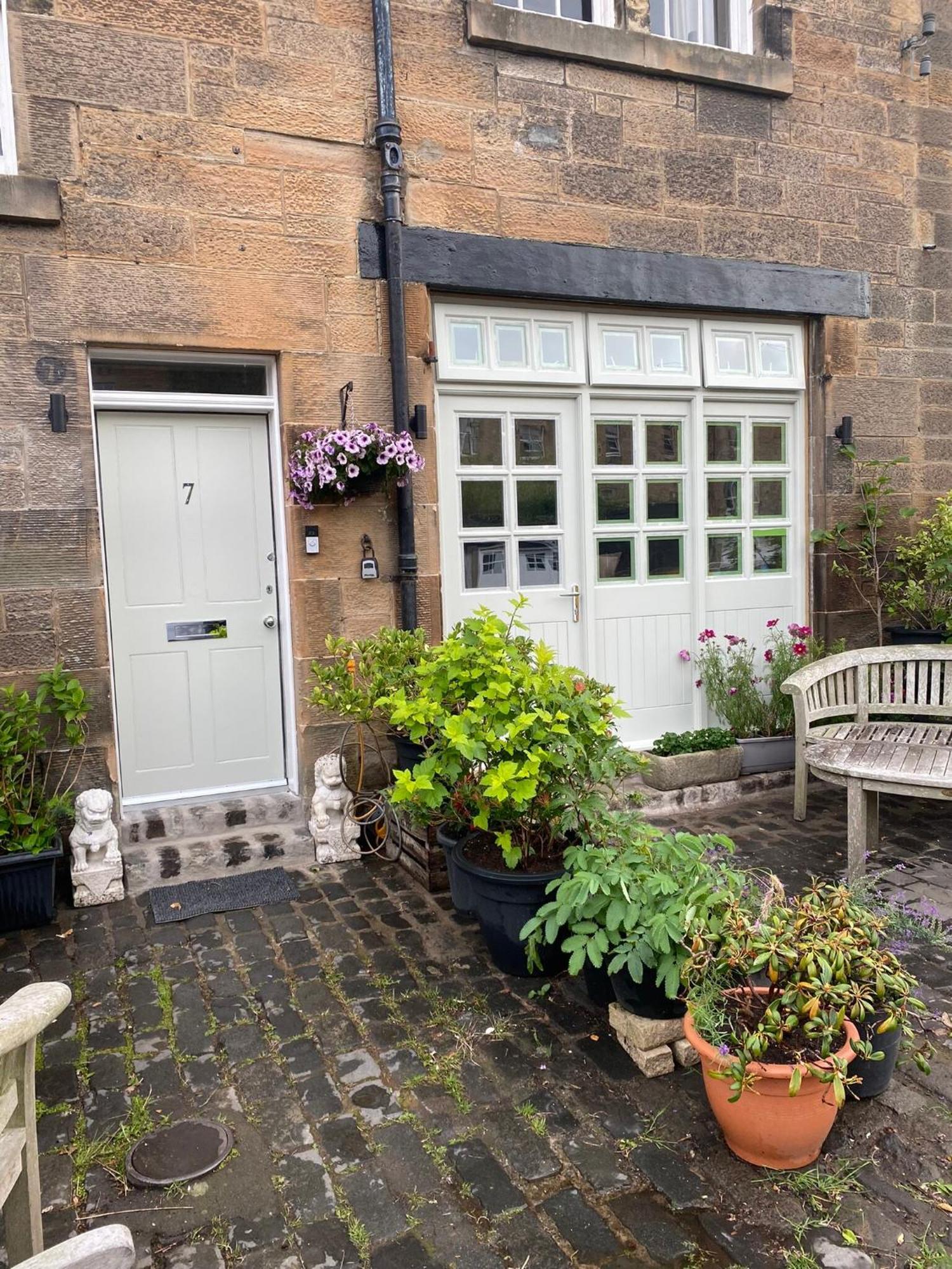 7A The Mews - Cottage In The City Edimburgo Esterno foto